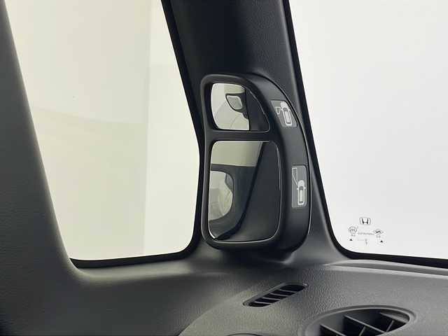 ホンダ Ｎ ＢＯＸ SSパッケージ 愛知県 2015(平27)年 7.1万km パール 純正ナビ/・Bluetooth/・CD/DVD/・フルセグテレビ/両側パワースライドドア/バックカメラ/ドライブレコーダー/サイドエアバッグ/カーテンエアバッグ/アイドリングストップ/ＥＴＣ/フロアマット
