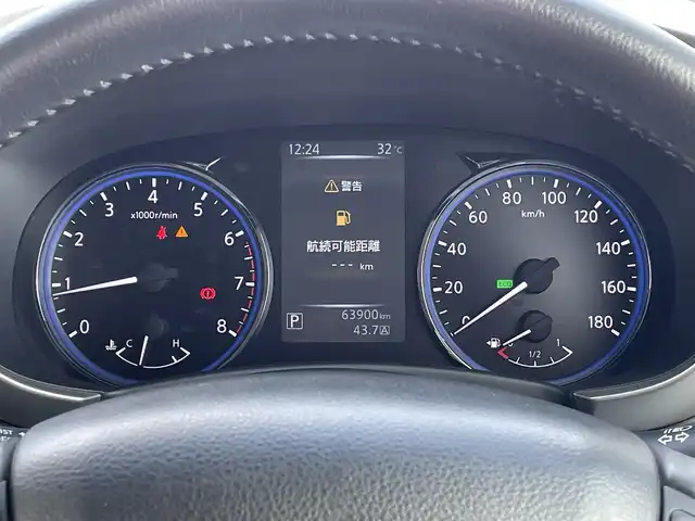 日産 エルグランド 250ハイウェイスター 山梨県 2014(平26)年 6.4万km ファントムブラック 〇純正ナビ/〇フルセグTV/〇パワースライドドア（両側）/〇アランドビューモニター/〇フリップダウンモニター/〇ビルトインETC/〇ドライブレコーダー/〇クルーズコントロール/〇LEDヘッドランプ/〇オートライト/〇フォグランプ/〇純正18インチアルミ/〇革巻きステアリング/〇左右独立オートエアコン/〇合皮/ジャガード織物コンビシート/〇インテリジェントキー/〇禁煙車