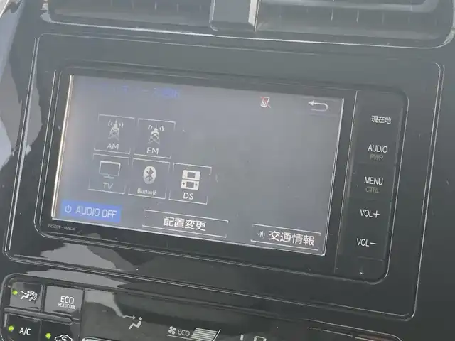 トヨタ プリウス A 滋賀県 2016(平28)年 5.4万km ホワイトパールクリスタルシャイン TRDエアロ/純正ナビ/・Bluetooth/フルセグ/・CD/DVD/バックカメラ/革巻きステアリング/ステアリングリモコン/レーダークルコン/ETC/ミラー型ドラレコ/アドバンスドパーク/ヘッドアップディスプレイ/オートリトラミラー/シートリフター/LEDオートライト/フォグライト/トヨターセーフティ/・レーンディパーチャーアラート/・プリクラッシュセーフティ/・ブラインドスポットモニター/・オートハイビーム/スマートキー