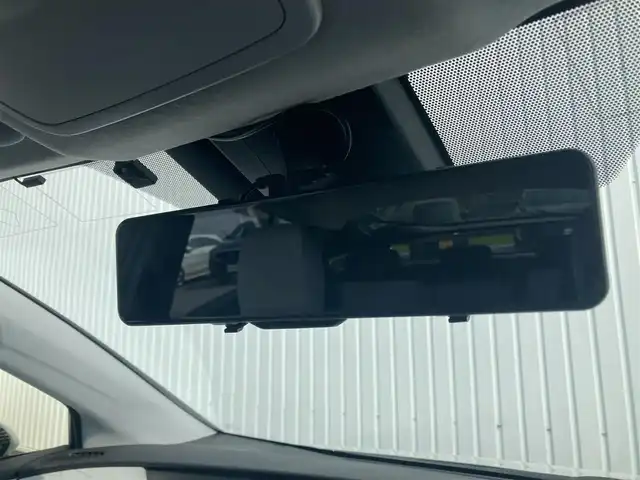 トヨタ プリウス A 滋賀県 2016(平28)年 5.4万km ホワイトパールクリスタルシャイン TRDエアロ/純正ナビ/・Bluetooth/フルセグ/・CD/DVD/バックカメラ/革巻きステアリング/ステアリングリモコン/レーダークルコン/ETC/ミラー型ドラレコ/アドバンスドパーク/ヘッドアップディスプレイ/オートリトラミラー/シートリフター/LEDオートライト/フォグライト/トヨターセーフティ/・レーンディパーチャーアラート/・プリクラッシュセーフティ/・ブラインドスポットモニター/・オートハイビーム/スマートキー