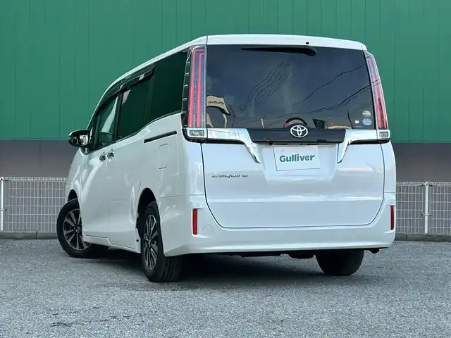 トヨタ エスクァイア Gi 千葉県 2018(平30)年 3.6万km ホワイトパールクリスタルシャイン 純正7インチナビ（NSZT-W66T）/　（BT/DVD/CD/AM/FM)/ワンセグ/ETC2.0/前席シートヒーター/レーンキープアシスト/プリクラッシュセーフティ/クルーズコントロール/リアセンサー/バックカメラ/前後USB端子/両側パワースライド/合皮シート/LEDライト/レーンキープ
