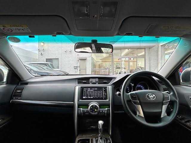 トヨタ マークＸ 250G 埼玉県 2013(平25)年 7.6万km ホワイトパールクリスタルシャイン 純正SDナビ/フルセグTV/Bluetooth/バックカメラ/HIDオートライト/純正16インチアルミホイール/横滑り防止装置/スマートキー/プッシュスタート/保証書/取扱説明書/スペアキー