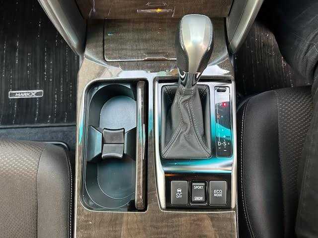 トヨタ マークＸ 250G 埼玉県 2013(平25)年 7.6万km ホワイトパールクリスタルシャイン 純正SDナビ/フルセグTV/Bluetooth/バックカメラ/HIDオートライト/純正16インチアルミホイール/横滑り防止装置/スマートキー/プッシュスタート/保証書/取扱説明書/スペアキー