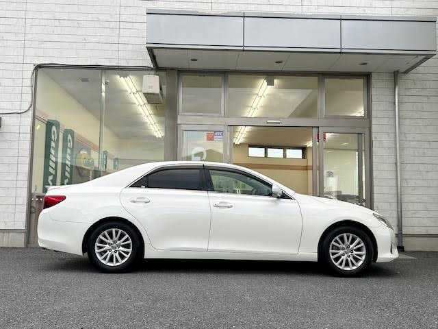 トヨタ マークＸ 250G 埼玉県 2013(平25)年 7.6万km ホワイトパールクリスタルシャイン 純正SDナビ/フルセグTV/Bluetooth/バックカメラ/HIDオートライト/純正16インチアルミホイール/横滑り防止装置/スマートキー/プッシュスタート/保証書/取扱説明書/スペアキー