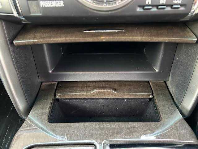 トヨタ マークＸ 250G 埼玉県 2013(平25)年 7.6万km ホワイトパールクリスタルシャイン 純正SDナビ/フルセグTV/Bluetooth/バックカメラ/HIDオートライト/純正16インチアルミホイール/横滑り防止装置/スマートキー/プッシュスタート/保証書/取扱説明書/スペアキー