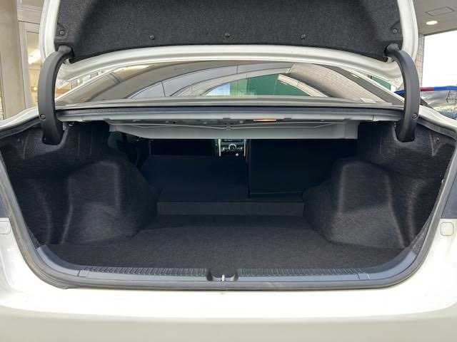 トヨタ マークＸ 250G 埼玉県 2013(平25)年 7.6万km ホワイトパールクリスタルシャイン 純正SDナビ/フルセグTV/Bluetooth/バックカメラ/HIDオートライト/純正16インチアルミホイール/横滑り防止装置/スマートキー/プッシュスタート/保証書/取扱説明書/スペアキー