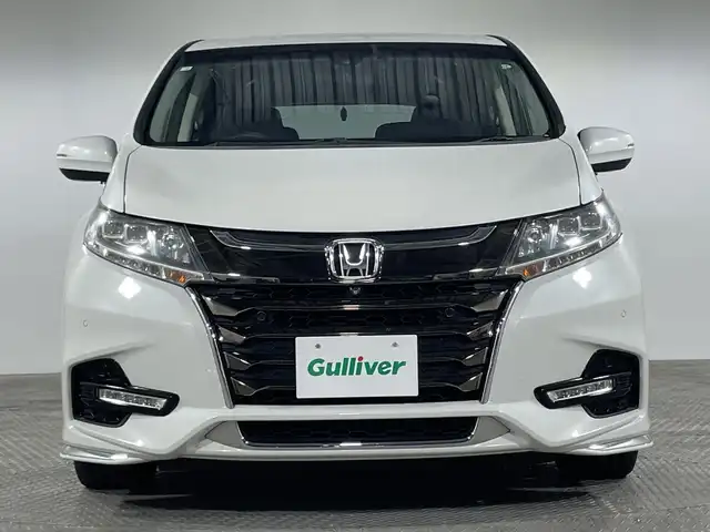ホンダ オデッセイ アブソルート・EXホンダセンジング 神奈川県 2020(令2)年 5.1万km プラチナホワイトパール 純正9型メモリナビ/Bluetooth フルセグ HDMI　USB　CD DVD　/全方位カメラ/フリップダウンモニター/両側パワースライドドア/ウインカーミラー/ホンダセンシング/レーダーキープサポート/レーンキープアシスト/ブラインドスポットモニター/パワーシート（D＋N席）/ビルトインETC/前方ドライブレコーダー/純正フロアマット/レザーシート/LEDヘッドライト/フォグランプ/純正18インチAW/純正ドアバイザー/電動格納ミラー/スマートキー/スペアキー1本