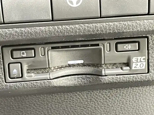 トヨタ ＧＲカローラ RZ 千葉県 2023(令5)年 0.1万km プラチナホワイトパールマイカ 登録時走行距離：157km/10.5型ディスプレイオーディオプラス/コネクティッドナビ対応10.5型HDディスプレイ/ブラインドスポットモニター/ヘッドアップディスプレイ/D/N席シートヒーター/ステアリングヒーター/JBLサウンドシステム/録画機能付バックガイドモニター/ETC2.0/フルセグTV＆AM＆FM＆Bluetoth＆Miracast/USBーC/トヨタセーフティセンス/・プリクラッシュセーフティ/・レーントレーシングアシスト/・レーンディパーチャーアラート/・レーダークルーズコントロール/・オートマチックハイビーム/・ロードサインアシスト/・発進遅れ告知機能/4WD/ターボ/専用ハーフレザーシート/オートライト/LEDヘッドランプ/LEDフロントフォグランプ/235/40R18インチBBS製純正AW/プッシュスタート/スマートキー/純正フロアマット