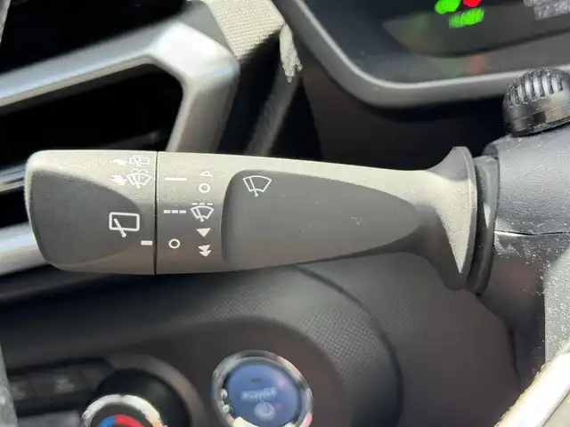 ダイハツ ロッキー プレミアム G HEV 滋賀県 2021(令3)年 5.3万km レーザーブルークリスタルシャイン ナビ/フルセグ/バックカメラ/コーナーセンサー/レーンキープアシスト/衝突軽減装置/クルーズコントロール/スマートアシスト/LEDヘッドライト/シートヒーター（前席）/ハーフレザーシート/純正16インチアルミホイール/プッシュスタート