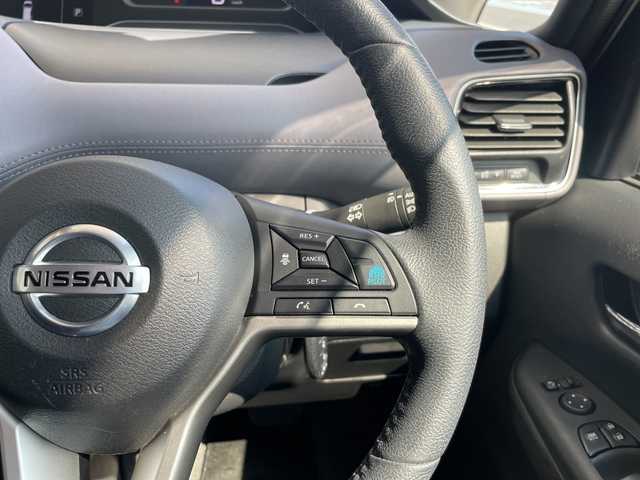 日産 セレナ ハイウェイスター V 愛知県 2021(令3)年 2.9万km カシミヤグレージュ プロパイロット/純正10インチSDナビ（地図SDカード無し）/フリップダウンモニター/両側パワースライドドア/レーダークルーズコントロール/バックカメラ/コーナーセンサー/純正アルミホイール/ブラインドスポットモニター/LEDヘッドライト/リアオートエアコン/レーンキープアシスト/ドライブレコーダー/ETC/衝突被害軽減ブレーキ/フルセグTV/CD DVD/Bluetooth/ステアリングスイッチ/スマートキー/プッシュスタート