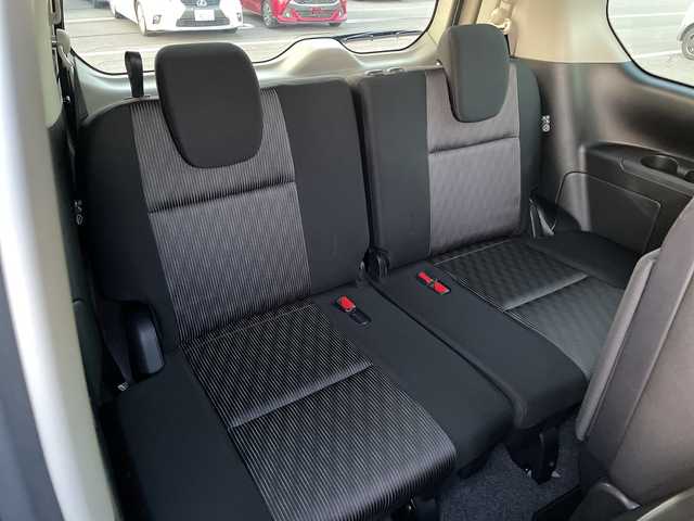 日産 セレナ ハイウェイスター V 愛知県 2021(令3)年 2.9万km カシミヤグレージュ プロパイロット/純正10インチSDナビ（地図SDカード無し）/フリップダウンモニター/両側パワースライドドア/レーダークルーズコントロール/バックカメラ/コーナーセンサー/純正アルミホイール/ブラインドスポットモニター/LEDヘッドライト/リアオートエアコン/レーンキープアシスト/ドライブレコーダー/ETC/衝突被害軽減ブレーキ/フルセグTV/CD DVD/Bluetooth/ステアリングスイッチ/スマートキー/プッシュスタート