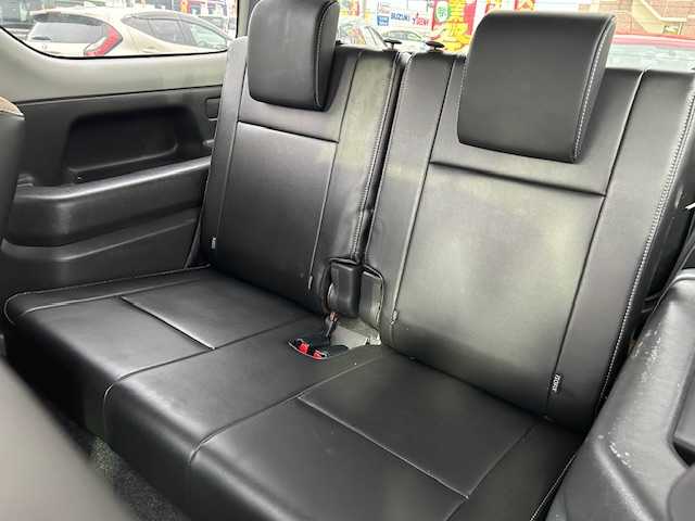 スズキ ジムニー ランドベンチャー 静岡県 2015(平27)年 6.1万km パールホワイト 社外メモリナビ/AM/FM/CD/DVD/BT/フルセグ/バックカメラ/純正フロアマット/レザーシート/ドライブレコーダー前方/ETC/運転席シートヒーター/リモコンキー