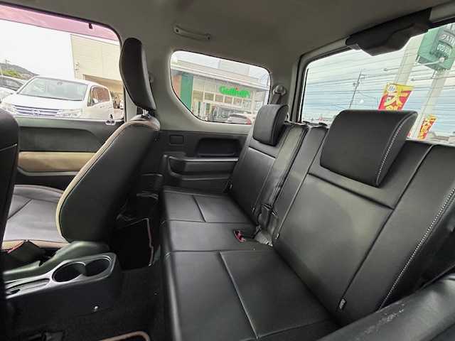 スズキ ジムニー ランドベンチャー 静岡県 2015(平27)年 6.1万km パールホワイト 社外メモリナビ/AM/FM/CD/DVD/BT/フルセグ/バックカメラ/純正フロアマット/レザーシート/ドライブレコーダー前方/ETC/運転席シートヒーター/リモコンキー