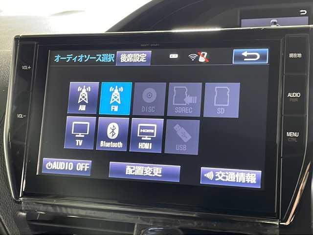 トヨタ エスクァイア Gi ブラックテーラード 沖縄県 2016(平28)年 8万km アイスチタニウムマイカメタリック 禁煙車/県外仕入れ/純正10インチナビ/【CD/DVD/フルセグTV/BT】/11インチ純正フリップダウンモニター/バックカメラ/ETC/両側パワースライドドア/トヨタセーフティセンス/→衝突被害軽減システム/→前後コーナーセンサー/→オートマチックハイビーム/→クルーズコントロール/シートヒーター/ステアリングリモコン/15インチ純正アルミ/LEDヘッドライト/スマートキー/スペアキー/サマータイヤ積み込み