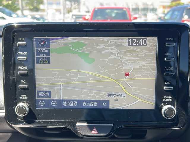 トヨタ ヤリス ハイブリッド G 沖縄県 2022(令4)年 1.5万km ブラック 純正ナビ　/（ＡＭ／ＦＭ／ＢＴ）　/バックモニター　/衝突軽減　/シートヒーター　/クルーズコントロール　/レーンキープアシスト　/コーナーセンサー　/オートマチックハイビーム　/純正フロアマット　/ドラレコ/スマートキー/横滑り防止/ETC/LEDヘッドライト/ベンチシート/オートライト