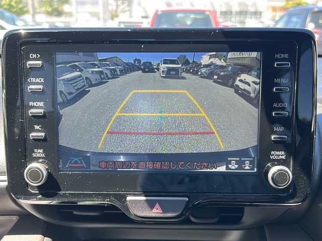 トヨタ ヤリス ハイブリッド G 沖縄県 2022(令4)年 1.5万km ブラック 純正ナビ　/（ＡＭ／ＦＭ／ＢＴ）　/バックモニター　/衝突軽減　/シートヒーター　/クルーズコントロール　/レーンキープアシスト　/コーナーセンサー　/オートマチックハイビーム　/純正フロアマット　/ドラレコ/スマートキー/横滑り防止/ETC/LEDヘッドライト/ベンチシート/オートライト