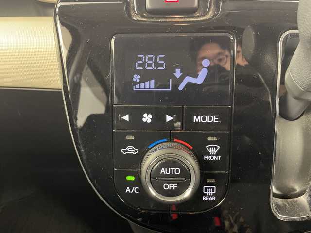 ダイハツ ムーヴ キャンバス X ブラックインテリア リミテッド SAⅢ 道央・札幌 2018(平30)年 3.5万km ブラックマイカメタリック ・４ＷＤ　/スマートアシスト/・衝突被害軽減ブレーキ　/・純正メモリナビ/・CD/DVD/SD/フルセグTV/USB/BT)　/・両側パワースライドドア　/・オートハイビーム　/・パノラマモニター　/・ベンチシート　/・電動格納ミラー　/・ドアバイザー　/・フォグランプ　/・ヘッドライトレベライザー　/・横滑り防止/・スマートキー