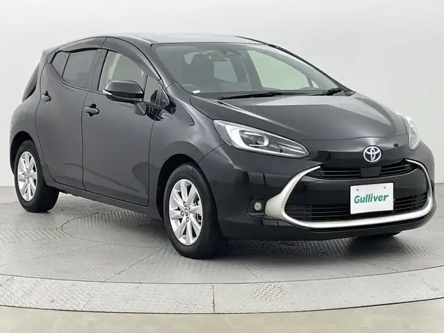 トヨタ アクア Z 新潟県 2022(令4)年 3万km ブラックマイカ トヨタセーフティーセンス/純正ディスプレイオーディオ/　　BT/MiraCast/FM/AM/バックカメラ/レーダークルーズコントロール/LEDオートライト/オートマチックハイビーム/ハーフレザーシート/パワーシート/シートヒーター/純正15インチアルミホイール/ステアリングスイッチ/ステアリングヒーター/スマートキー