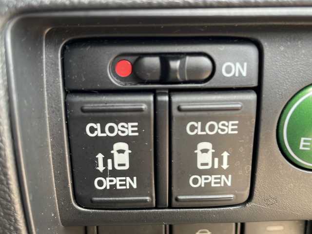 ホンダ オデッセイ アブソルート 福島県 2014(平26)年 11.2万km プレミアムヴィーナスブラックP 純正ナビゲーション/【CD/DVD/USB/HDMI/TV】/アラウンドビューモニター/ビルトインETC/フリップダウンモニター/両側電動スライドドア/クルーズコントロール/パドルシフト/ステアリングリモコン/アイドリングストップ/LEDオートライト/LEDフォグランプ/純正フロアマット/純正ドアバイザー