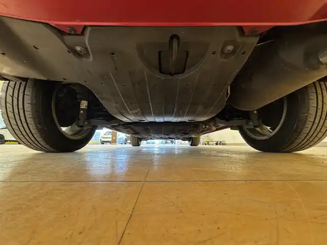 ホンダ ヴェゼル ハイブリッド Z ホンダセンシング 群馬県 2017(平29)年 5万km プレミアムクリスタルレッドM ホンダセンシング/・アダプティブクルーズコントロール/・誤発進抑制機能/・車線維持支援システム/・路外逸脱抑制機能/・標識認識機能/・先行車発進お知らせ機能/純正7インチナビ/・フルセグTV/・BT/DVD/CD/SD/・FM/AM/バックカメラ/ビルトインETC/ドライブレコーダー/革巻きステアリング/ステアリングスイッチ/パドルシフト/ブラックハーフレザーシート/前席シートヒーター/電子パーキング/ブレーキーオートホールド/スマートキー/プッシュスタート/寒冷地仕様/LEDヘッドライト/フォグランプ/オートライト/ルーフレール/純正17インチAW/純正フロアマット/ドアバイザー/電動格納ウィンカーミラー/横滑り防止機能