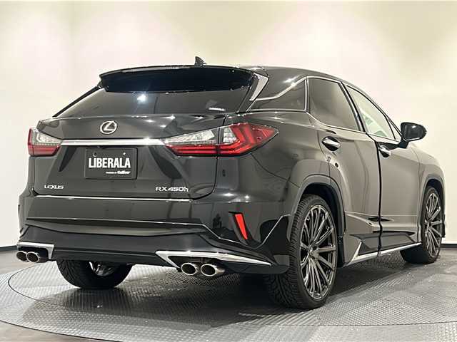 レクサス ＲＸ 450h バージョンL 新潟県 2019(平31)年 4.3万km グラファイトブラックガラスフレーク メーカーオプション/REAR SEATENTERTAINMENT SYSTEM/MARKLEVINSONプレミアムサラウンドサウンドシステム/ムーンルーフ（チルト＆スライド式）/MODELLISTAエアロ（F.S.R）/TRD鍛造22インチAW/標準装備/LexusSafetySystem＋/・プリクラッシュセーフティ/・レーントレーシングアシスト/・オートマチックハイビーム/・レーダークルーズコントロール/・パーキングサポートブレーキ/・ブラインドスポットモニター/・パノラマビューモニター/・三眼フルLEDヘッドランプ、LEDシーケンシャルシグナルランプ/ハンズフリーパワーバックドア/NAVI・AI・AVS/ドライブモードセレクトスイッチ/ステアリングヒーター/シートヒーター(全席)/ベンチレーション(D/N席)/セカンドパワーシート(リクライニング、格納)/フルカラーヘッドアップディスプレイ/12.3インチワイドディスプレイ/メモリナビゲーション【CD/DVD/BT/フルセグ】/本革シート/電子キー&カードキー/ドライブレコーダー/ETC
