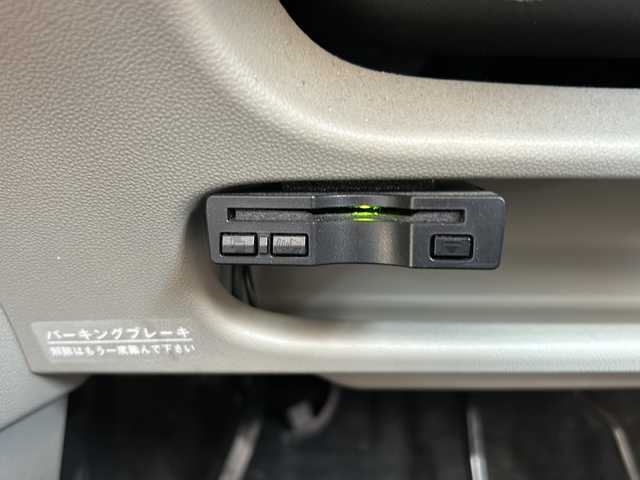 ダイハツ キャスト スタイル G SAⅡ 静岡県 2015(平27)年 6.9万km プラムブラウンクリスタルマイカ ナビ/・フルセグTV/ラジオ/DS/・CD/DVD/SD/USB/Bluetooth/主要装備/・アイドリングストップ　/・バックカメラ　/・ドライブレコーダー　/・ＥＴＣ　/・レーンキープアシスト　/・オートライト　/・衝突軽減システム　/・ＬＥＤヘッドライト　/・純正フロアマット　/・プッシュスタート　/・スマートキー　/・横滑り防止/・盗難防止装置/・パワーウィンドウ/・パワーステアリング