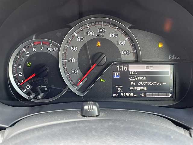 トヨタ ヴィッツ F セーフティーエディションⅢ 道東・釧路十勝 2019(平31)年 5.2万km シルバーマイカM 4WD/ワンオーナー/寒冷地仕様/Toyota Safety Sense/・PCS(プリクラッシュセーフティ)/・LDA(レーンディパーチャーアラート)/・オートマチックハイビーム/・先行車発進告知/純正ディーラーOPナビ/ (CD/DVD/BT)/フルセグTV/TVキャンセラー/バックカメラ/ビルトインETC/純正ドライブレコーダー/ステアリングスイッチ/プッシュスタート/スマートキー/純正エンジンスターター/社外14インチAW付スタッドレスタイヤ積込/オートライト/フォグランプ/ウインカーミラー/電動格納ミラー/純正フロアマット/横滑り防止装置/ナビ取扱説明書/取扱説明書/保証書