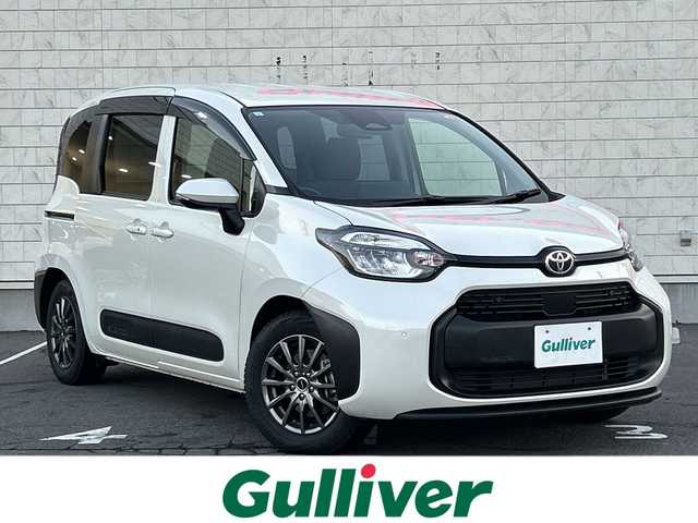 トヨタ シエンタ ハイブリッド G 長野県 2023(令5)年 1.3万km ホワイトパールクリスタルシャイン ・純正8インチディスプレイオーディオ/・バックカメラ/・ビルトインETC/・プリクラッシュセーフティ/・オートマチックハイビーム/・レーダークルーズコントロール/・レーンキープアシスト/・ブラインドスポットモニター/・両側パワースライドドア/・社外15インチアルミホイール/・純正AW付き夏タイヤ積込有り/・横滑り防止装置/・LEDヘッドライト/・オートライト/・コーナーセンサー/・純正フロアマット/・ウィンカーミラー/・電動格納ミラー/・スマートキー/・エンジンプッシュスタート