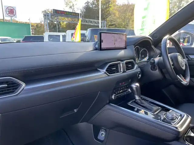 マツダ ＣＸ－８ XD スマートエディション 千葉県 2023(令5)年 5.5万km ソウルレッドクリスタルM スマートブレーキサポート/360°カメラ/10.25インチマツダコネクトナビ/運転席パワーシート/前席シートヒーター/パワーバックドア/クルージング&トラフィックサポート/レーダークルーズコントロール/レーンキープアシスト/速度標識警報/車線逸脱警報/ブラインドスポットモニター/ヘッドアップディスプレイ/前後コーナーセンサー/アダプティブLEDヘッドライト/ワイヤレス充電/ステアリングヒーター/純正17インチアルミホイール/サイド＆カーテンエアバッグ