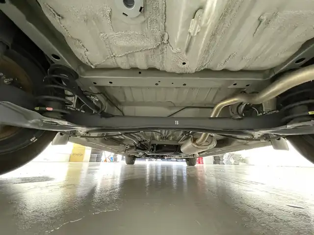 ホンダ Ｎ ＢＯＸ L ターボ 滋賀県 2021(令3)年 4.7万km ルナシルバーM 純正ナビ/（CD/DVD/BT/フルセグTV/SD/USB）/ホンダセンシング/・衝突軽減ブレーキ（CMBS）/・誤発進抑制機能/・後方誤発進抑制機/・渋滞追従機能付アダプティブクルーズコントロール（ACC）/・車線維持支援システム（LKAS）/・路外逸脱抑制機能/・歩行者事故低減ステアリング/・先行車発進お知らせ機能/・標識認識機能/・オートハイビーム/バックカメラ/ビルトインETC/両側パワースライドドア/前席シートヒーター/パーキングセンサー/パドルシフト/LEDヘッドライト/純正フロアマット