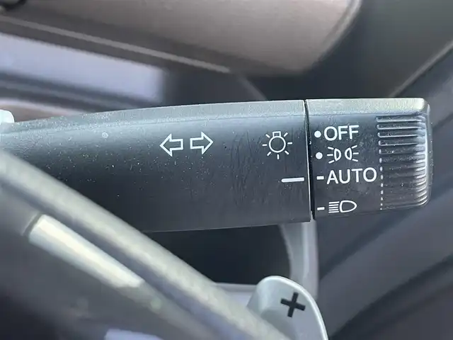 ホンダ Ｎ ＢＯＸ L ターボ 滋賀県 2021(令3)年 4.7万km ルナシルバーM 純正ナビ/（CD/DVD/BT/フルセグTV/SD/USB）/ホンダセンシング/・衝突軽減ブレーキ（CMBS）/・誤発進抑制機能/・後方誤発進抑制機/・渋滞追従機能付アダプティブクルーズコントロール（ACC）/・車線維持支援システム（LKAS）/・路外逸脱抑制機能/・歩行者事故低減ステアリング/・先行車発進お知らせ機能/・標識認識機能/・オートハイビーム/バックカメラ/ビルトインETC/両側パワースライドドア/前席シートヒーター/パーキングセンサー/パドルシフト/LEDヘッドライト/純正フロアマット