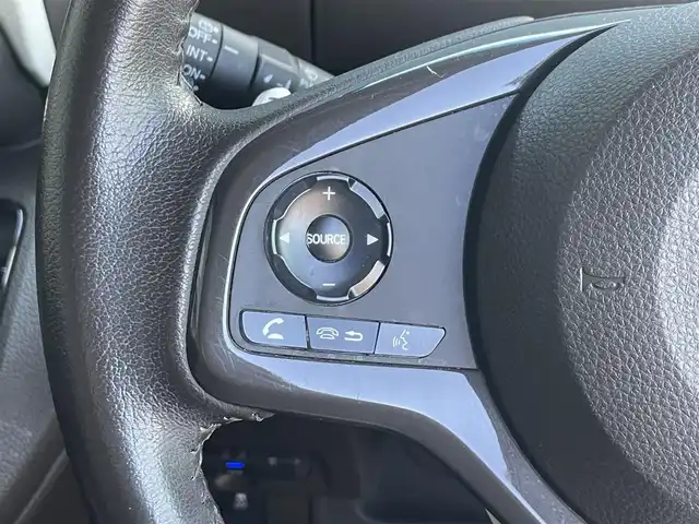 ホンダ Ｎ ＢＯＸ L ターボ 滋賀県 2021(令3)年 4.7万km ルナシルバーM 純正ナビ/（CD/DVD/BT/フルセグTV/SD/USB）/ホンダセンシング/・衝突軽減ブレーキ（CMBS）/・誤発進抑制機能/・後方誤発進抑制機/・渋滞追従機能付アダプティブクルーズコントロール（ACC）/・車線維持支援システム（LKAS）/・路外逸脱抑制機能/・歩行者事故低減ステアリング/・先行車発進お知らせ機能/・標識認識機能/・オートハイビーム/バックカメラ/ビルトインETC/両側パワースライドドア/前席シートヒーター/パーキングセンサー/パドルシフト/LEDヘッドライト/純正フロアマット