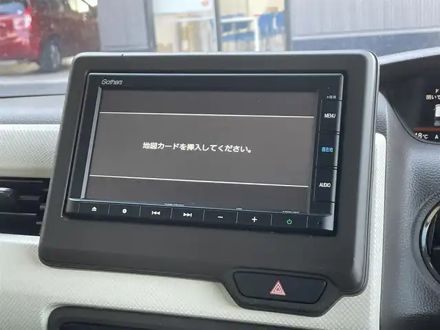 ホンダ Ｎ ＢＯＸ L ターボ 滋賀県 2021(令3)年 4.7万km ルナシルバーM 純正ナビ/（CD/DVD/BT/フルセグTV/SD/USB）/ホンダセンシング/・衝突軽減ブレーキ（CMBS）/・誤発進抑制機能/・後方誤発進抑制機/・渋滞追従機能付アダプティブクルーズコントロール（ACC）/・車線維持支援システム（LKAS）/・路外逸脱抑制機能/・歩行者事故低減ステアリング/・先行車発進お知らせ機能/・標識認識機能/・オートハイビーム/バックカメラ/ビルトインETC/両側パワースライドドア/前席シートヒーター/パーキングセンサー/パドルシフト/LEDヘッドライト/純正フロアマット