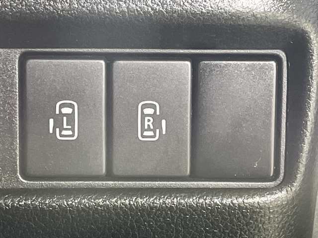 スズキ スペーシア 神奈川県 2021(令3)年 2万km ピュアホワイトP 純正ナビ/全方位カメラ/両側パワースライドドア/スズキセーフティ/追従クルーズコントローラー/ターボ/シートヒーター/ヘッドアップディスプレイ/パドルシフト/ETC2.0/LEDライト/前後ドラレコ/純正5インチAW/純正フロアマット/プッシュスタート/スマートキー/スペアキー/シートバックテーブル/シールサンシェード/オートライト/オートマチックハイビーム/ハイビームアシスト/電格格納ミラー/取扱説明書/保証書/デュアメセンサーブレーキサポート/車線逸脱抑制/レーンアシスト/盗難防止装置