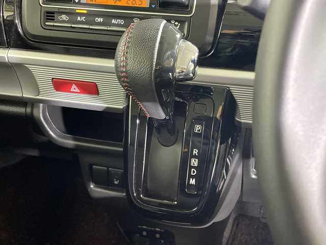 スズキ スペーシア 神奈川県 2021(令3)年 2万km ピュアホワイトP 純正ナビ/全方位カメラ/両側パワースライドドア/スズキセーフティ/追従クルーズコントローラー/ターボ/シートヒーター/ヘッドアップディスプレイ/パドルシフト/ETC2.0/LEDライト/前後ドラレコ/純正5インチAW/純正フロアマット/プッシュスタート/スマートキー/スペアキー/シートバックテーブル/シールサンシェード/オートライト/オートマチックハイビーム/ハイビームアシスト/電格格納ミラー/取扱説明書/保証書/デュアメセンサーブレーキサポート/車線逸脱抑制/レーンアシスト/盗難防止装置