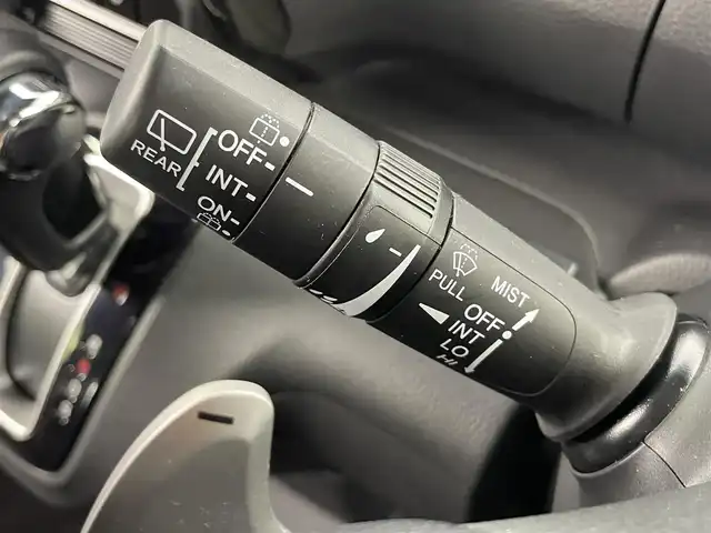 ホンダ Ｎ ＢＯＸ カスタム G L ターボ ホンダセンシング 大分県 2018(平30)年 7.5万km ブリリアントスポーティブルーメタリック2トーン ホンダセンシング/・衝突軽減ブレーキ/・誤発進抑制機能/・後方誤発進抑制機能/・歩行者低減ステアリング/・アダブティブクルーズコントロール/・車線維持支援システム/・路外逸脱抑制機能/純正ディスプレイオーディオ/バックカメラ/ビルトインETC/ハーフレザーシート/パドルシフト/両側パワースライドドア/LEDオートライト/純正アルミホイール/スマートキー