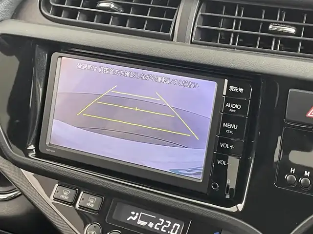 トヨタ アクア G G’s 埼玉県 2015(平27)年 4.5万km ライムホワイトパールクリスタルシャイン クルーズコントロール/純正ナビ/（Bluetooth/CD/DVD/フルセグ)/バックカメラ/ETC/ステアリングスイッチ/シートヒーター/ナノイーエアコン/オートLEDヘッドライト/フォグランプ/スマートキー/スペアキー/ドアバイザー/プッシュスタート/電動格納ミラー/VSC（横滑り防止装置）