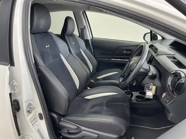 トヨタ アクア G G’s 埼玉県 2015(平27)年 4.5万km ライムホワイトパールクリスタルシャイン クルーズコントロール/純正ナビ/（Bluetooth/CD/DVD/フルセグ)/バックカメラ/ETC/ステアリングスイッチ/シートヒーター/ナノイーエアコン/オートLEDヘッドライト/フォグランプ/スマートキー/スペアキー/ドアバイザー/プッシュスタート/電動格納ミラー/VSC（横滑り防止装置）
