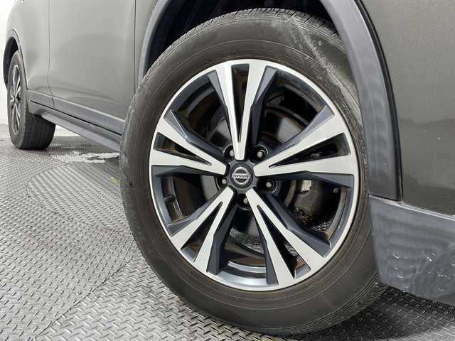 日産 エクストレイル 20Xi 広島県 2018(平30)年 4.6万km チタニウムカーキ 純正9型ナビ　/アラウンドビューモニター　/シートヒーター　/フルセグ　/電動リアゲート　/デジタルルームミラー　/オートハイビーム　/レーンキープアシスト　/コーナーセンサー　/クルーズコントロール　/ドラレコ　/ETC/純正18インチアルミホイール(225/60/R18)/エアバック（運転席/助手席）