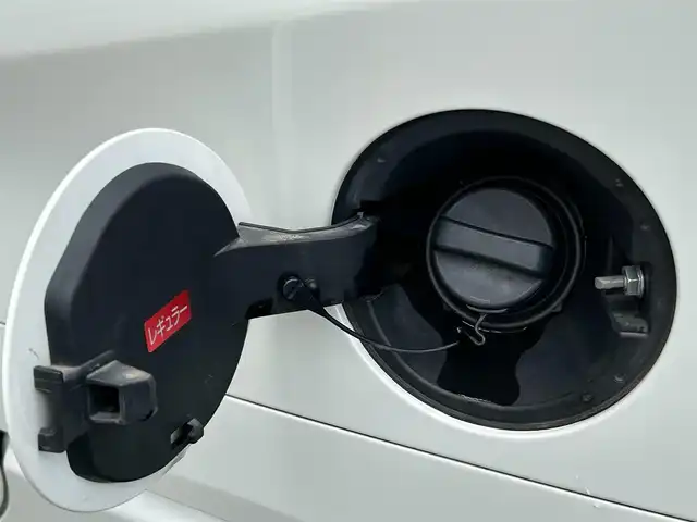 トヨタ ルーミー カスタムG－T 静岡県 2021(令3)年 4.1万km パールホワイトⅢ Toyota Safety Sense/社外9インチメモリーナビ(AVIC-RQ911)/　AM FM CD DVD Bluetooth AUX/ビルトインETC/ドライブレコーダー/LEDオートヘッドライト/デジタルルームミラー/シートヒーター(前席)/LEDルームライト/両側パワースライドドア/ステアリングスイッチ/スマートキー2本/社外充電ポート/フルセグTV/アラウンドビューモニター