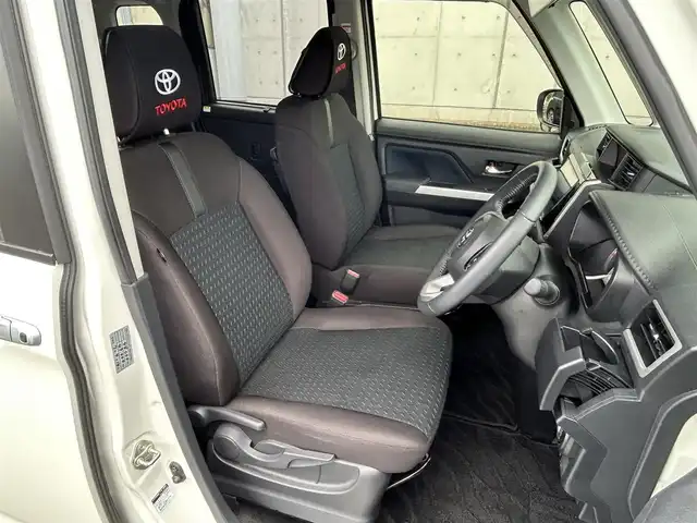 トヨタ ルーミー カスタムG－T 静岡県 2021(令3)年 4.1万km パールホワイトⅢ Toyota Safety Sense/社外9インチメモリーナビ(AVIC-RQ911)/　AM FM CD DVD Bluetooth AUX/ビルトインETC/ドライブレコーダー/LEDオートヘッドライト/デジタルルームミラー/シートヒーター(前席)/LEDルームライト/両側パワースライドドア/ステアリングスイッチ/スマートキー2本/社外充電ポート/フルセグTV/アラウンドビューモニター