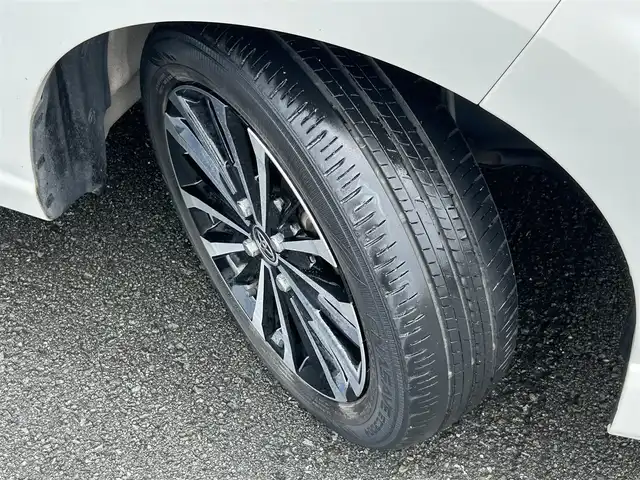 トヨタ ルーミー カスタムG－T 静岡県 2021(令3)年 4.1万km パールホワイトⅢ Toyota Safety Sense/社外9インチメモリーナビ(AVIC-RQ911)/　AM FM CD DVD Bluetooth AUX/ビルトインETC/ドライブレコーダー/LEDオートヘッドライト/デジタルルームミラー/シートヒーター(前席)/LEDルームライト/両側パワースライドドア/ステアリングスイッチ/スマートキー2本/社外充電ポート/フルセグTV/アラウンドビューモニター