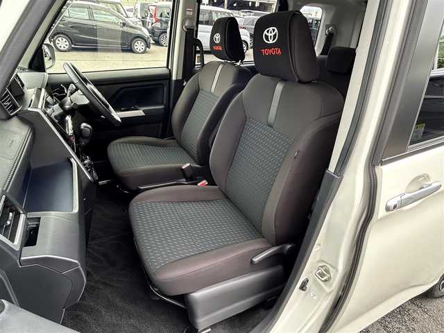 トヨタ ルーミー カスタムG－T 静岡県 2021(令3)年 4.1万km パールホワイトⅢ Toyota Safety Sense/社外9インチメモリーナビ(AVIC-RQ911)/　AM FM CD DVD Bluetooth AUX/ビルトインETC/ドライブレコーダー/LEDオートヘッドライト/デジタルルームミラー/シートヒーター(前席)/LEDルームライト/両側パワースライドドア/ステアリングスイッチ/スマートキー2本/社外充電ポート/フルセグTV/アラウンドビューモニター