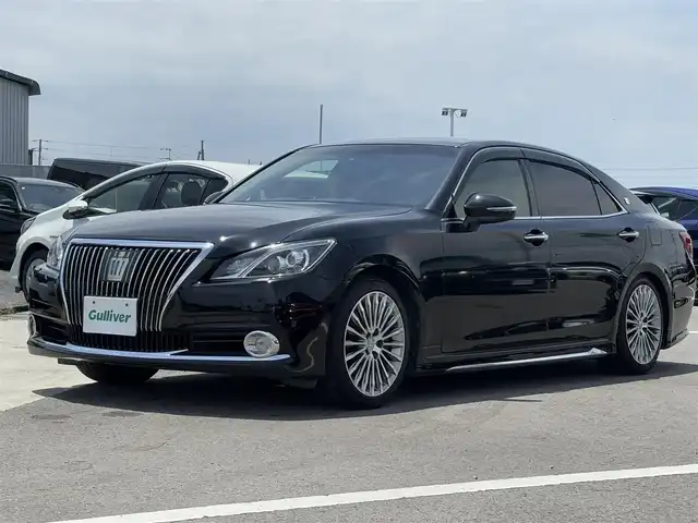 トヨタ クラウン マジェスタ Fバージョン 徳島県 2014(平26)年 10.2万km ブラック 純正メーカーオプションナビ/　（AM/FM/HDD/CD/DVD/USB/BT/フルセグTV）/車高調/レーダークルーズコントロール/ブラインドスポットモニター/合皮シート/パワーシート/メモリーシート/シートヒーター/エアシート/ステアリングヒーター/純正18インチアルミホイール/純正フロアマット/純正ドアバイザー/ヘッドライトウォッシャー/前後コーナーセンサー/バックカメラ/ETC/オートマチックハイビーム/プッシュスタート/スマートキー