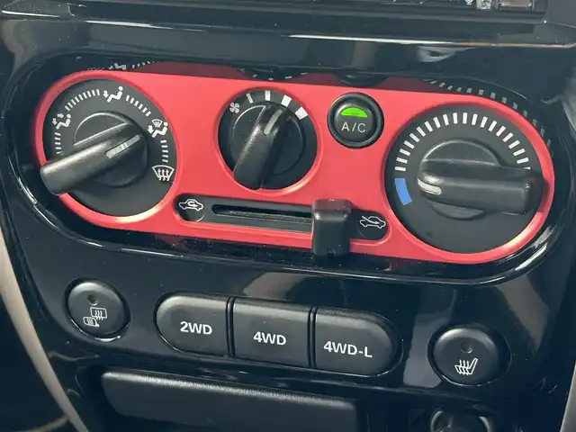 スズキ ジムニー ランドベンチャー 福島県 2015(平27)年 10.3万km パールホワイト 社外ナビ（AM/FM/BT/CD/DVD)/フルセグテレビ/ETC/前方ドライブレコーダー/ハーフレザーシート/シートヒーター/ホワイトレタータイヤ/インチアップ