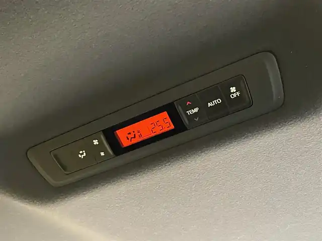 トヨタ ヴォクシー ZS 煌Ⅲ 岩手県 2020(令2)年 5.4万km ホワイトパールクリスタルシャイン ４WD/寒冷地仕様/両側パワースライドドア/MTモード付きAT/トヨタセーフティセンスC/プリクラッシュセーフティ/クルーズコントロール/クリアランスソナー/アイドリングストップ/純正ナビ/フルセグTV/バックカメラ/ETC/LEDヘッドライト/純正16インチアルミホイール