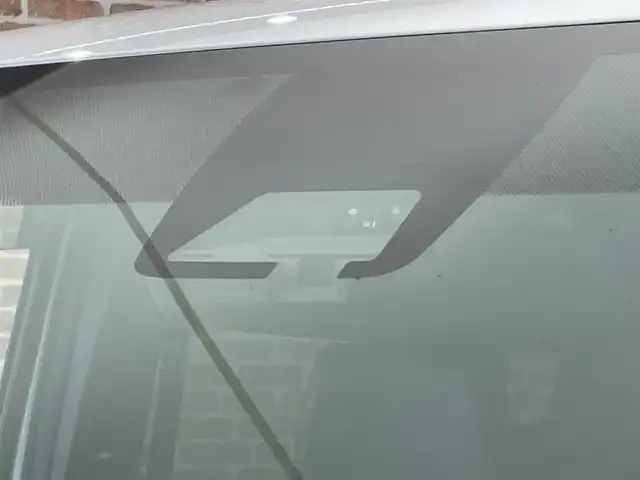 トヨタ ヴォクシー ZS 煌Ⅲ 岩手県 2020(令2)年 5.4万km ホワイトパールクリスタルシャイン ４WD/寒冷地仕様/両側パワースライドドア/MTモード付きAT/トヨタセーフティセンスC/プリクラッシュセーフティ/クルーズコントロール/クリアランスソナー/アイドリングストップ/純正ナビ/フルセグTV/バックカメラ/ETC/LEDヘッドライト/純正16インチアルミホイール