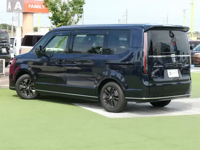 ホンダ ステップワゴン スパーダ 千葉県 2023(令5)年 0.8万km ミッドナイトブルービームM ホンダセンシング/・衝突軽減ブレーキ（CMBS）/・車線維持支援システム（LKAS）/・アダプティブクルーズコントロール（ACC）/・後方誤発進抑制機能/・誤発進抑制機能/パワーバックドア/両側パワースライドドア/ハーフレザーシート/前席シートヒーター/純正メモリーナビ/地デジTV/【DVD/CD再生機能　Bluetooth接続】/バックカメラ/革巻きステアリング/ステアリングスイッチ/ETC/LEDヘッドライト/フォグライト/ウインカーミラー/コーナーセンサー/純正16インチアルミホイル/サイド/カーテンエアバッグ/Honda スマートキー