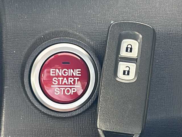 ホンダ Ｎ ＯＮＥ スタンダード L 愛知県 2018(平30)年 4.6万km サーフブルー/ブラック 社外ナビ/フルセグTV・Bluetooth・AM・FM・CD・DVD/バックカメラ/シティブレーキアクティブシステム/プロジェクター式HIDヘッドライト/オートライト/スマートキー/プッシュスタート/ビルドインETC/前後ドライブレコーダー(CS-91FH)/2.5アンペア USBポート×2/ステアリングスイッチ/ヒルスタートアシスト機能/アイドリングストップ/オートリトラミラー/電動格納ミラー/純正フロアマット/純正ドアバイザー/保証書/取扱説明書/スペアスマートキー
