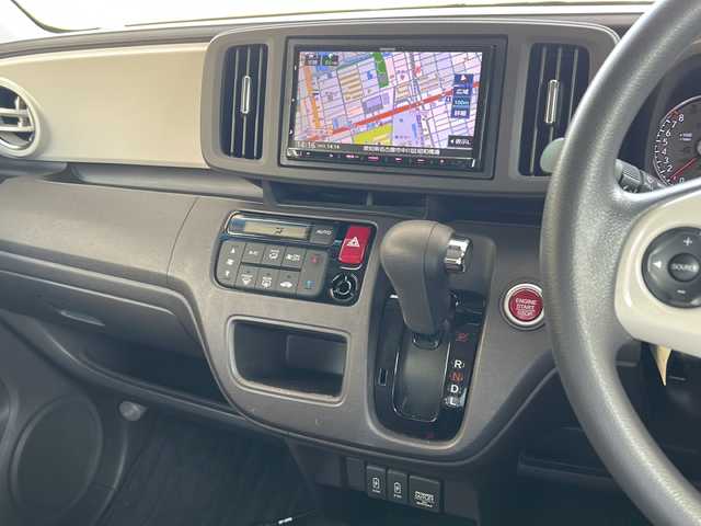 ホンダ Ｎ ＯＮＥ スタンダード L 愛知県 2018(平30)年 4.6万km サーフブルー/ブラック 社外ナビ/フルセグTV・Bluetooth・AM・FM・CD・DVD/バックカメラ/シティブレーキアクティブシステム/プロジェクター式HIDヘッドライト/オートライト/スマートキー/プッシュスタート/ビルドインETC/前後ドライブレコーダー(CS-91FH)/2.5アンペア USBポート×2/ステアリングスイッチ/ヒルスタートアシスト機能/アイドリングストップ/オートリトラミラー/電動格納ミラー/純正フロアマット/純正ドアバイザー/保証書/取扱説明書/スペアスマートキー